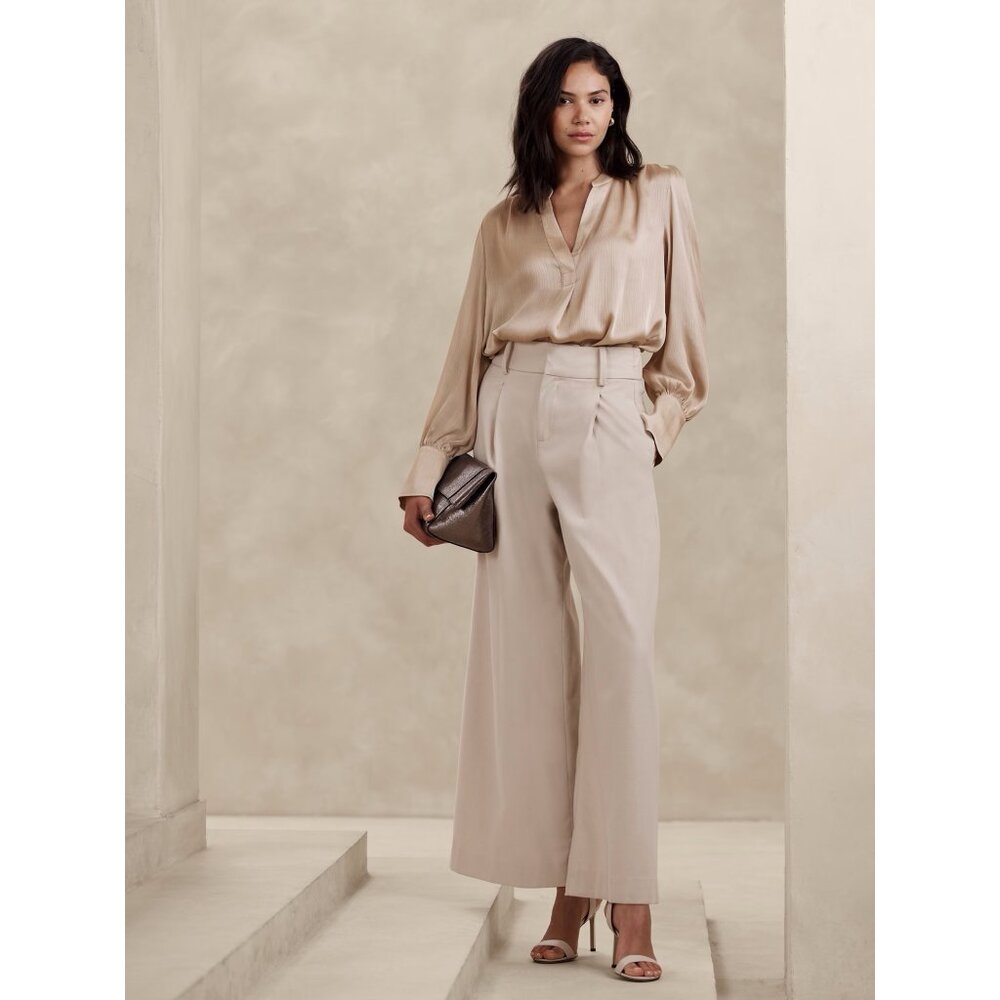 BANANA REPUBLIC Volume-Long Sleeve Blouse Top in Oyster Pearl Women's Size Large